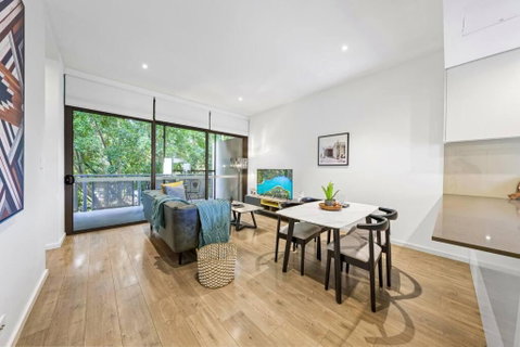 Rooftop 2 Bed Apt With Terrace At Newtown - Newcastle Accommodation 1