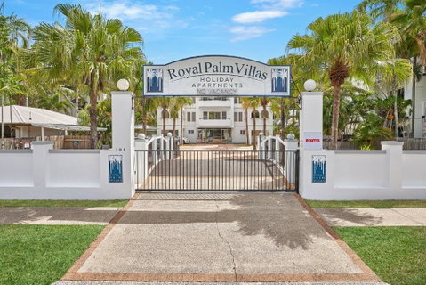 Royal Palm Villas - Newcastle Accommodation 2