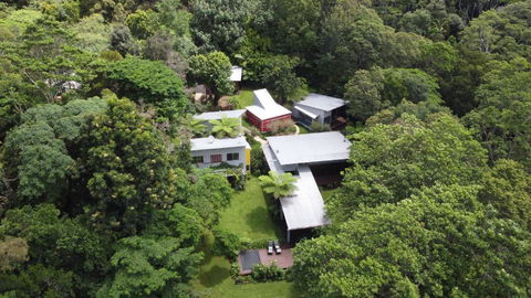 Runawaytomaleny - Newcastle Accommodation 1