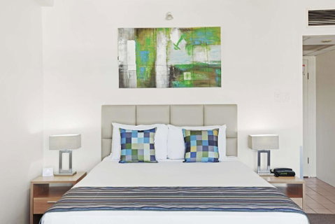 Rydges Esplanade Resort Cairns - Newcastle Accommodation 0