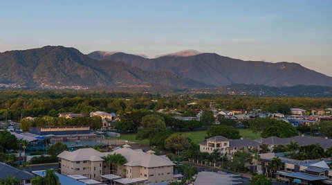 Rydges Esplanade Resort Cairns - Newcastle Accommodation 1
