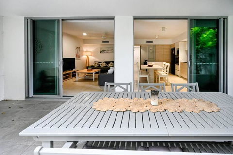 Saffire Seaside Serenity - Newcastle Accommodation 1
