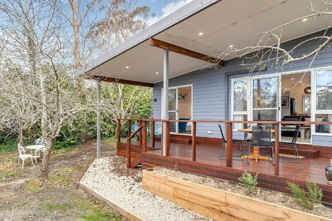 Sahaja Cottage Wentworth Falls - New Castle Tourism 1