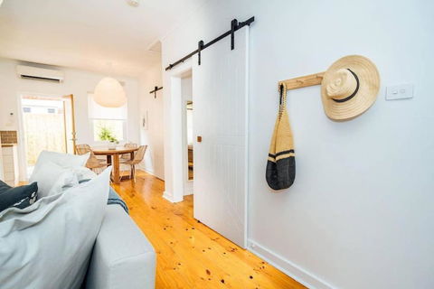 Salt At Arlo Refined Luxury In Glenelg - Newcastle Accommodation 3