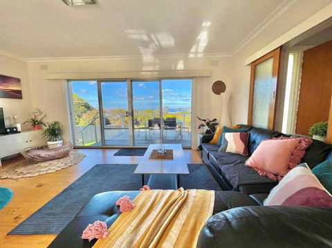 Saltwater Haven - Pets Welcome. Wifi. Amazing View - Newcastle Accommodation 1