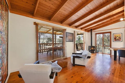 Samsara Blue Mountains - Newcastle Accommodation 1