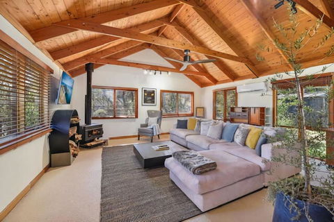 Samsara Blue Mountains - Newcastle Accommodation 2