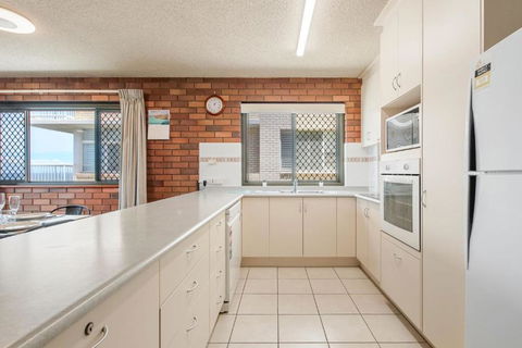 San Clemente Unit 4 24 Orvieto Terrace - New Castle Tourism 2