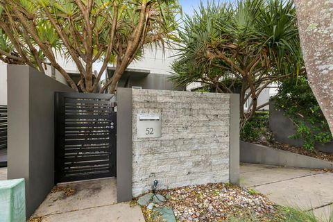 Sanctuary @ Sunshine - New Castle Tourism 1