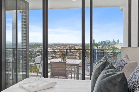 Sandbar 124 - Hosted By Burleigh Letting - Newcastle Accommodation 1