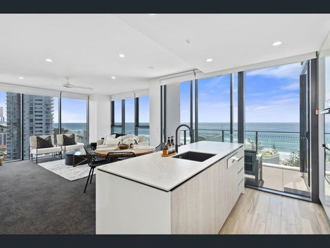 Sandbar Private Apartments - Hosted By Burleigh Letting Company - Newcastle Accommodation 0