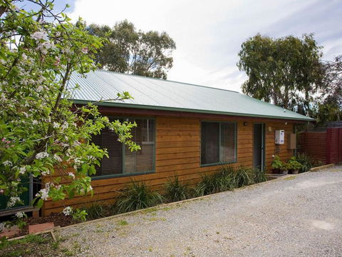Sandhurst Escape 2 17 - New Castle Tourism 0