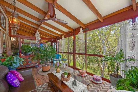 Sandalwood - Newcastle Accommodation 1