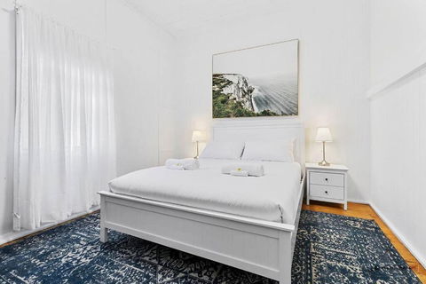 Sandown Beachside Cottage - Newcastle Accommodation 3