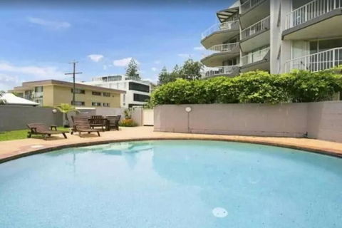 Sandown - Hosted By Burleigh Letting - New Castle Tourism 0