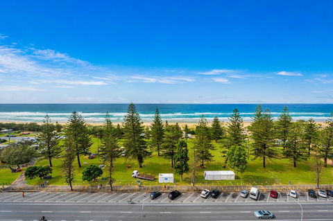 Sandpiper Broadbeach - New Castle Tourism 0