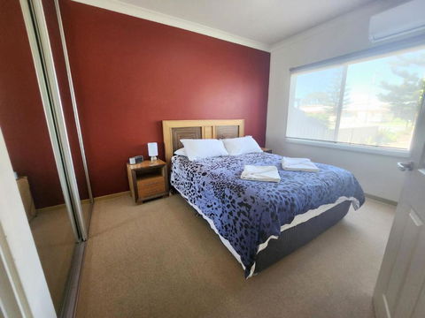 Sandpiper Escape - New Castle Tourism 2