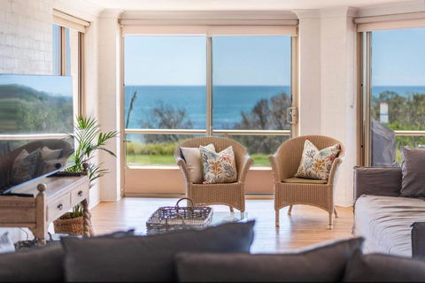 Sandrift One - Oceanstays - New Castle Tourism 1
