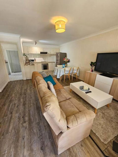 Sandringham Tranquil Retreat - Newcastle Accommodation 0