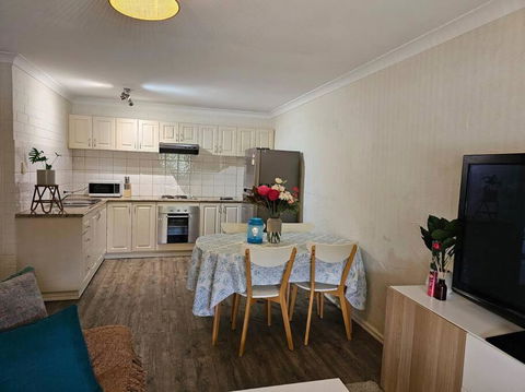 Sandringham Tranquil Retreat - Newcastle Accommodation 1