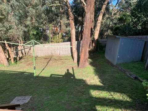 Serene 4-bedroom House In Melbourne East - New Castle Tourism 3