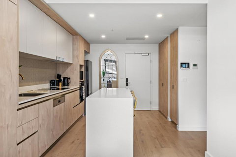 Sky Luxury Inc With Pool Gym Wifi - New Castle Tourism 1