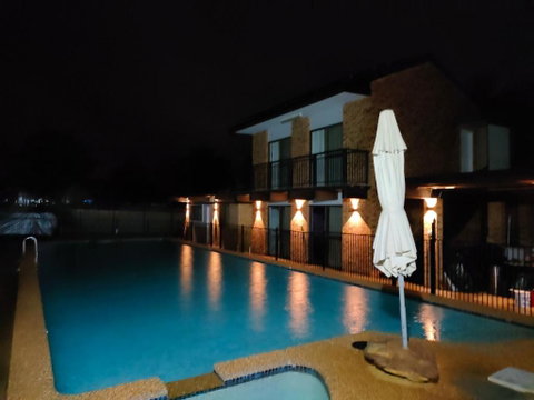 T&V Suites - Newcastle Accommodation 2