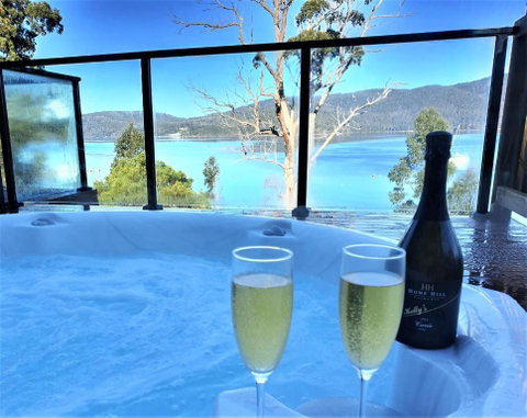 The Beach House- Private Jacuzzi And Wood Fire! - Newcastle Accommodation 0