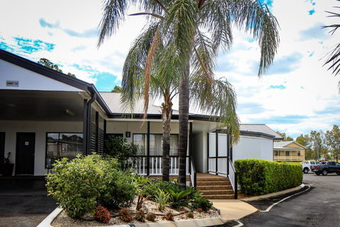 The Club Motor Inn Chinchilla - New Castle Tourism 2