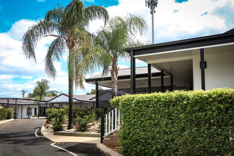 The Club Motor Inn Chinchilla - New Castle Tourism 3