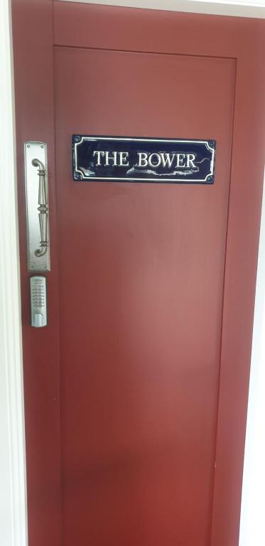 The Bower@ Kings Cottage - Newcastle Accommodation 3