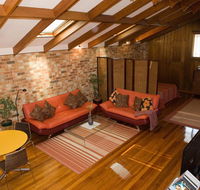 Bet's BB Studio - New Castle Tourism