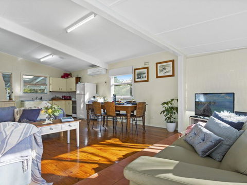 Between 2 Beaches - Comfortable Private Sanctuary - New Castle Tourism 2