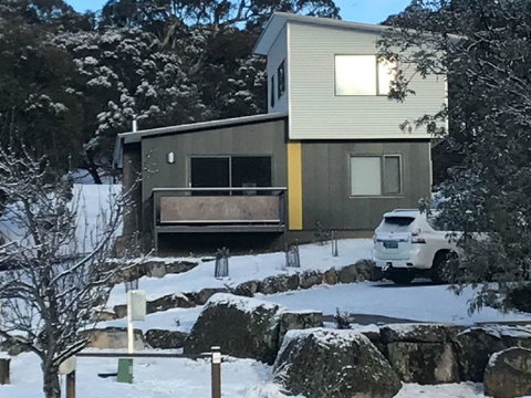 Bianca Montane - Newcastle Accommodation 0