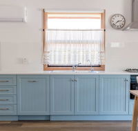 Bird In Hand Cottage Port Noarlunga - Newcastle Accommodation