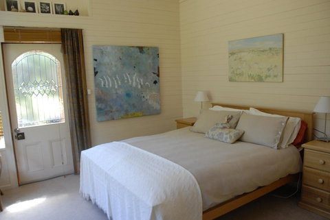 Birdwing Bed And Breakfast Weegena - Newcastle Accommodation 2
