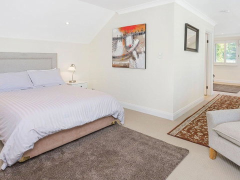 Blake Loft On Manning - 500 Metres To Two Beaches - Newcastle Accommodation 2