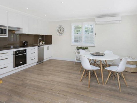 Blake Loft On Manning - 500 Metres To Two Beaches - Newcastle Accommodation 1