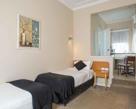 Blue Mountains Heritage Motel - New Castle Tourism 1