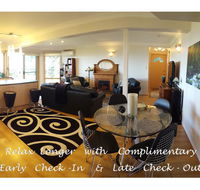 Blue with a View - Newcastle Accommodation