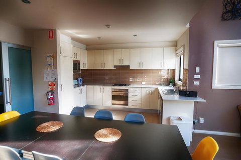 Blues Air 1 - Newcastle Accommodation 1