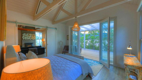 The Peninsula Experience - Newcastle Accommodation 3