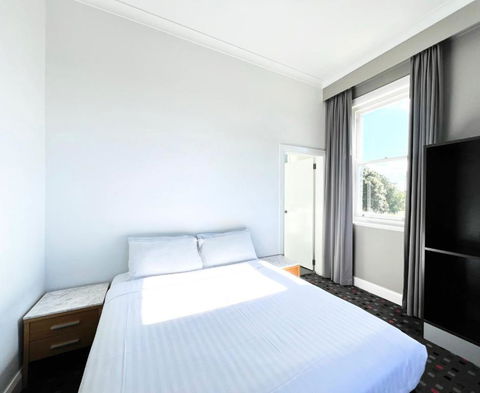 The Sunnyside Tavern, Broadmeadow - Newcastle Accommodation 0