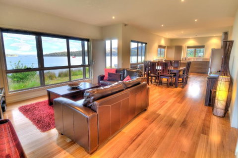 Tides Reach - Newcastle Accommodation 0