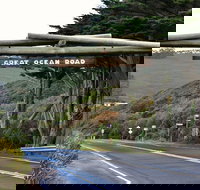 Small-Group Great Ocean Road and Twelve Apostles Full-Day Tour - New Castle Tourism