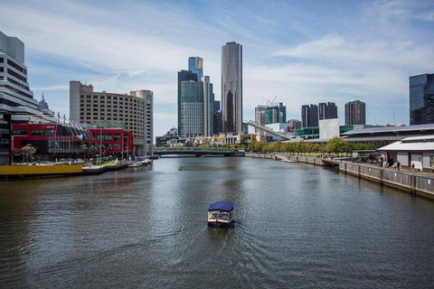 2-Hour Self-Drive Boat Hire On The Yarra River - Newcastle Accommodation 1