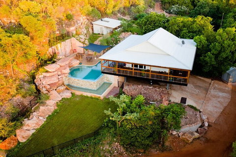 Wet Season Incredible Islands Tour - Horizontal Falls & Cygnet Bay Pearl Farm - Newcastle Accommodation 5