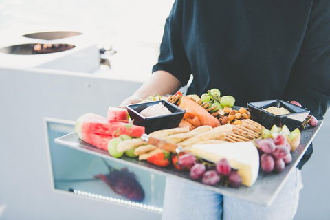 Deep-to-Dish: Tasmanian Seafood Experience - New Castle Tourism 3