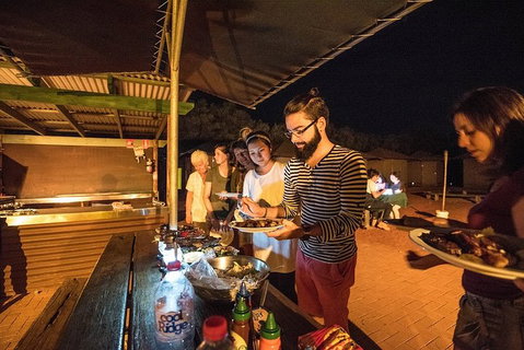 Overnight Uluru Adventure - Newcastle Accommodation 1