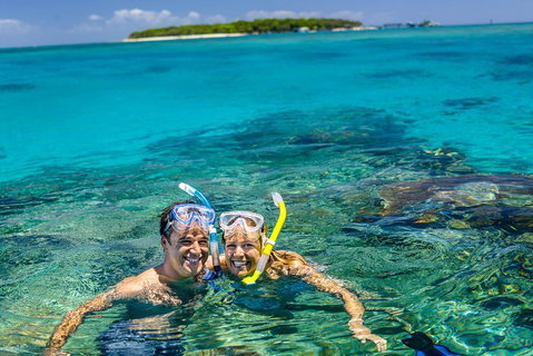 Green Island Day Trip Including Seawalker Helmet Dive COMBO - Newcastle Accommodation 0